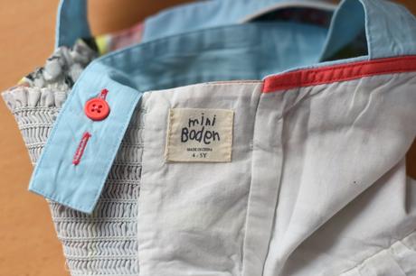 Šaty vel. 4 - 5 let, mini boden,110