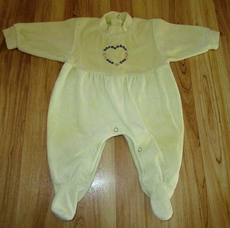 Sametový overal se srdíčkem, 56