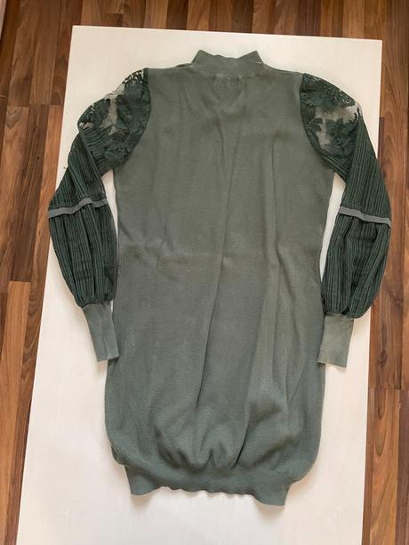 Khaki zateplené šaty nebo dlouhý svetr, vel cca s/, s