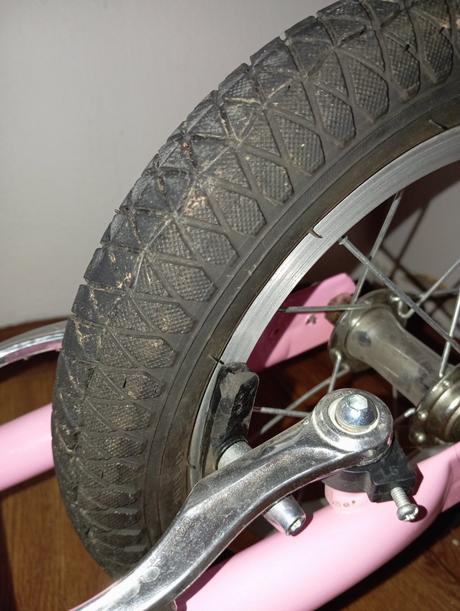 Dívčí koloběžka,