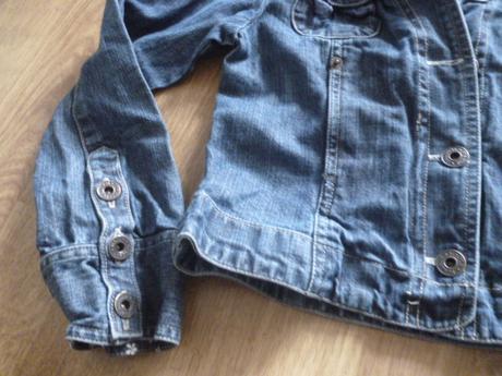 Riflová bunda s kapucí vel. 7, 122