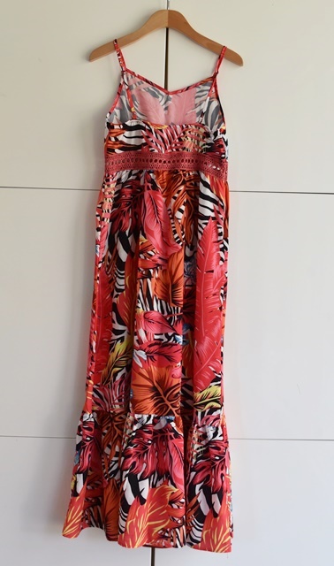 Šaty vel. 11 - 12 let, 152