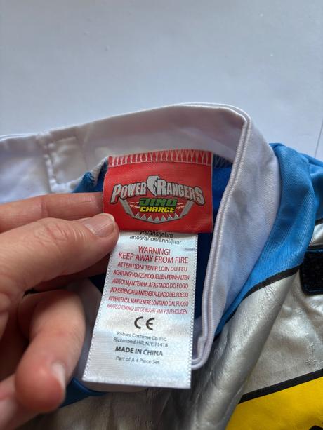 An26/ kostým power rangers - v.7/8 let, 