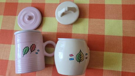 Hrnky se sítkem na louhování, 