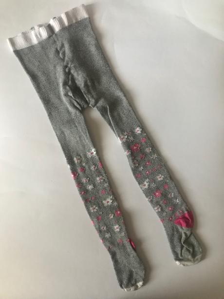 Punčocháčky s kytičkami, 116