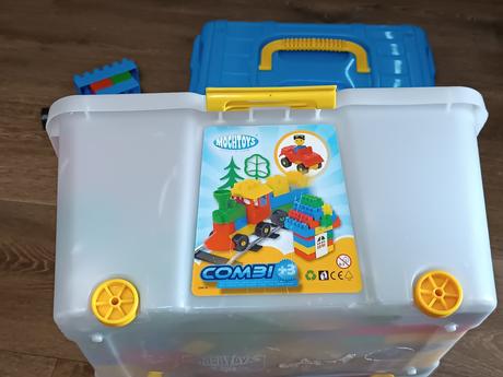 Stavebnice mochtoys combi v přenosném boxu,