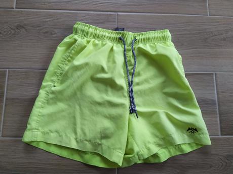 Šortky, 140