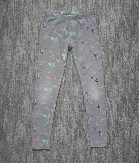 Šedé legíny legínky, 158