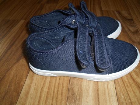 Tenisky/přezůvky, 31