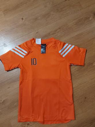 Sportovní tričko s nápisem messi, adidas,134