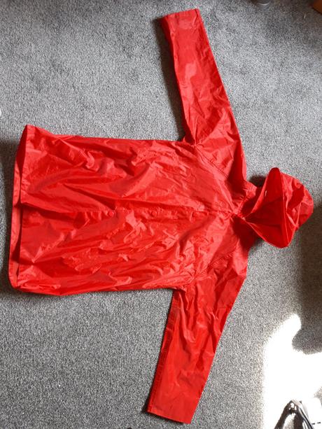 Pláštěnka 120, 122