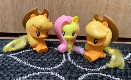 Sada poníkov my little pony a časopisov, zošitkov, 