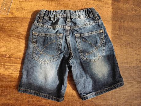 Džínové šortky, 128