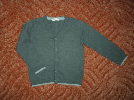 Šedý svetr svetřík knoflíčky, h&m,110
