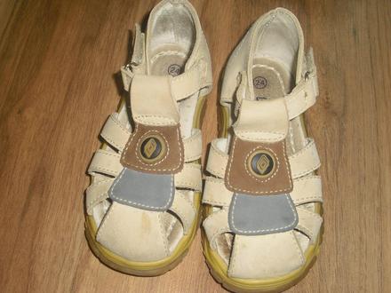Dívčí sandálky, 24