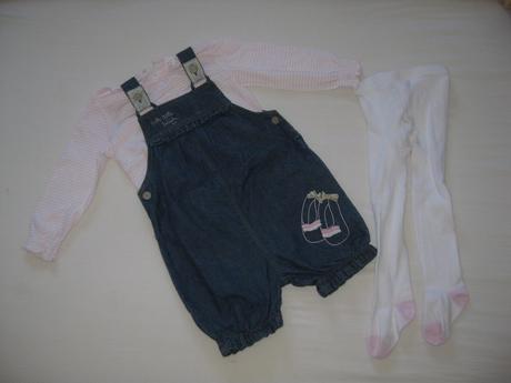 Souprava - riflové lacláče, triko, punčochy, c&a,92