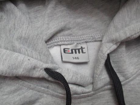 Mikina přes hlavu, 146