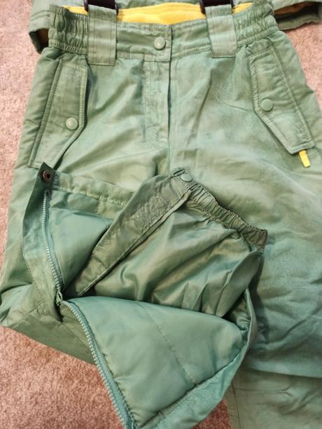 Lyžařský komplet, 110