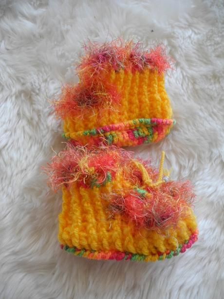 Háčkované capačky i pro panenku, <17