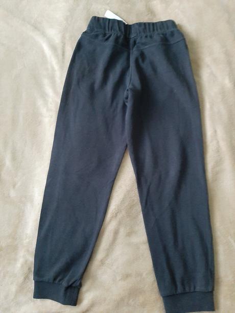 Tepláky vel. 146, chapter young,146