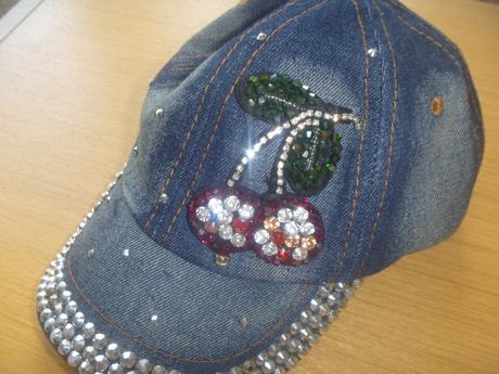 Riflová kšiltovka s kamínky, vel. 7-10 let, 128