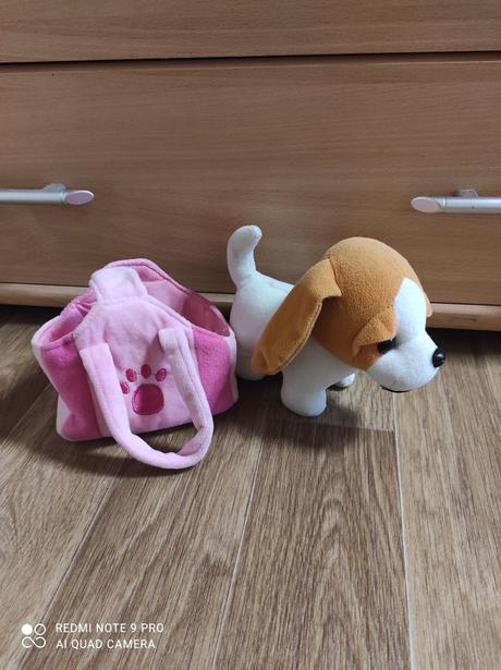 Plyšový pejsek v taštičce, 