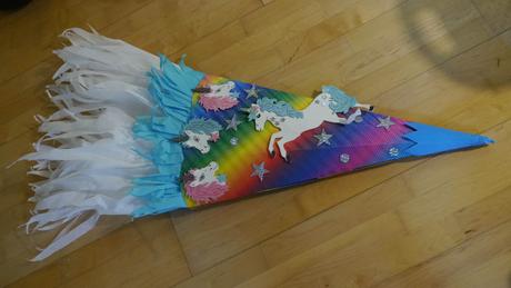 Kornout s konickem na 1.den skoly - 1. trida,