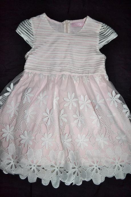 Slavnostní šaty na 2-4r., 104