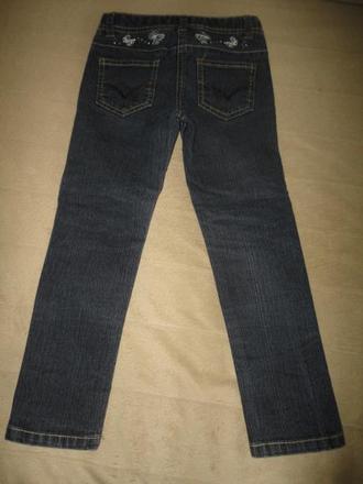 V top stavu krásné džíny tu, vel. 5 let, tu,110