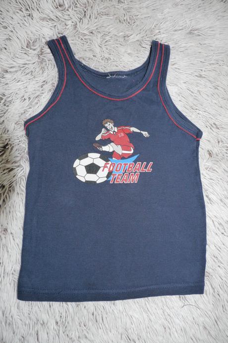 Modre tilko s fotbalistou, 98