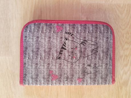 Aktovka + penál (zdarma) hama s kočičkou,