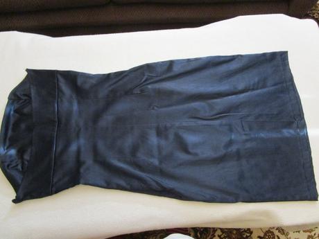 Velmi pěkné černé společenské šaty bez ramínek, xs