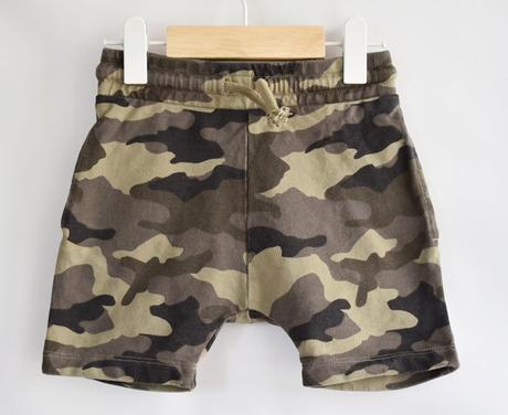 Kraťasy vel. 18 - 24 m, next,92