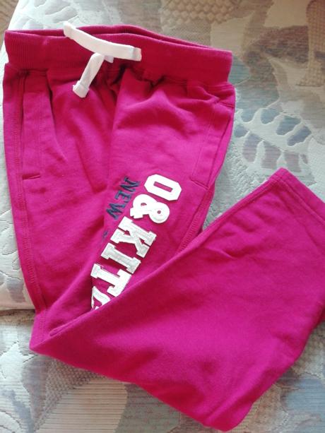 Hezké bavlněné tepláky 116-122-nové, 122