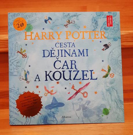 Knížka harry potter cesta dějinami car a kouzel,
