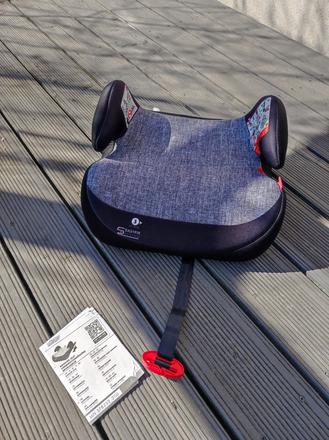 Podsedák autosedačka, 