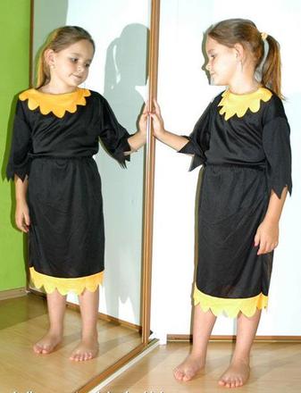 Karnevalový kostým / maska kytička či čarodějnice,