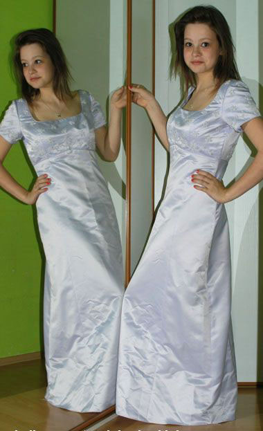 Společenské dlouhé plesové světle fialové šaty, 40