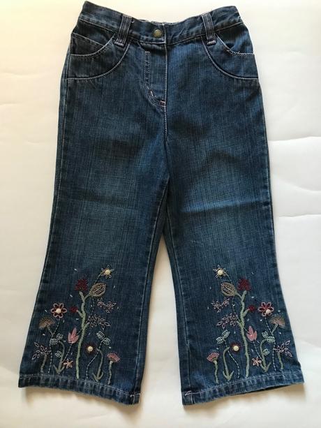 Džínečky s kytickami, 104