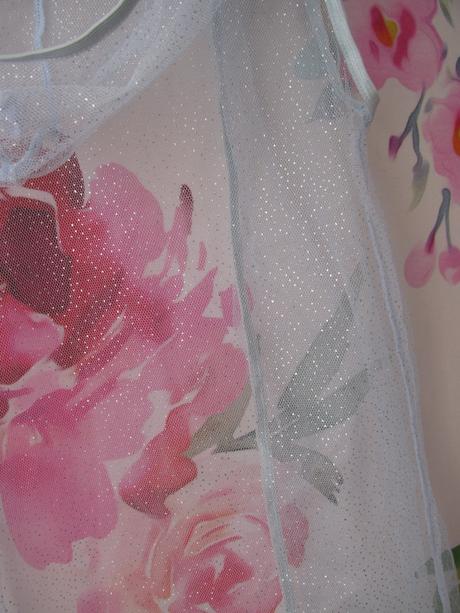 Karneval-modrý tylový plášť s kapucí pro princeznu,