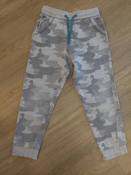 Dětské tepláky, 110