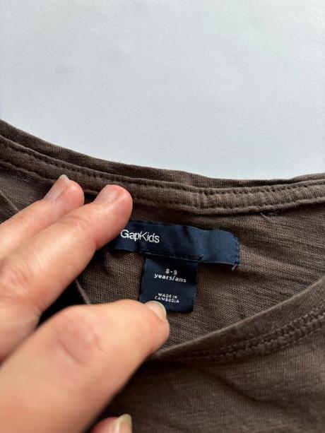 Triko hnědé - v.8/9 let, gap,134