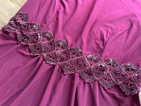 Nové šaty s ozdobou pasu, vel s/m, bodyflirt, s