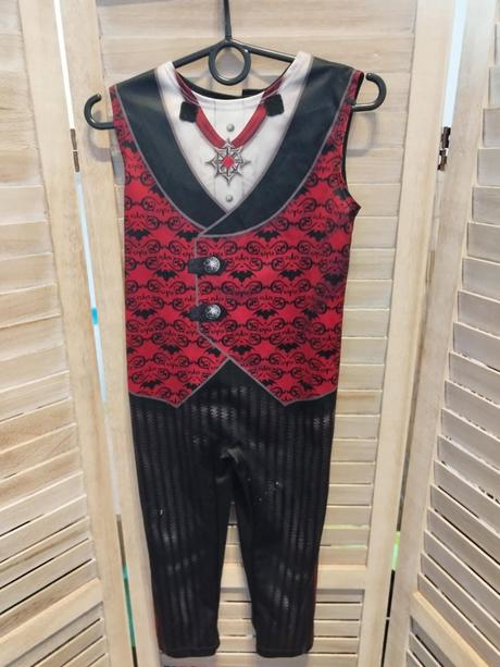 Upír 3/4roky 130kč, 