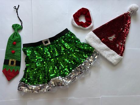 An20/ kostým vánoční - v.cca 5/7 let, 116