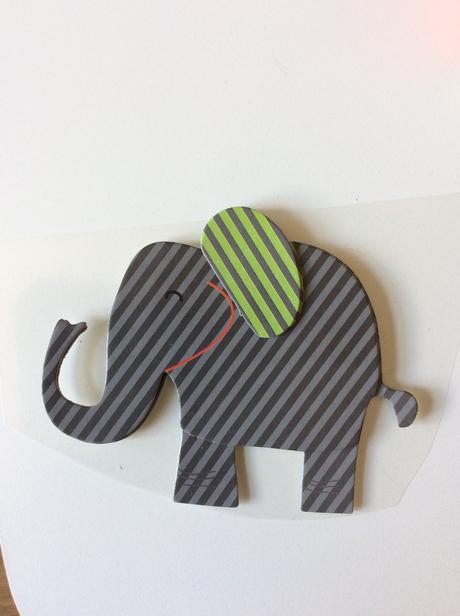 Dekorace-papírový slon,
