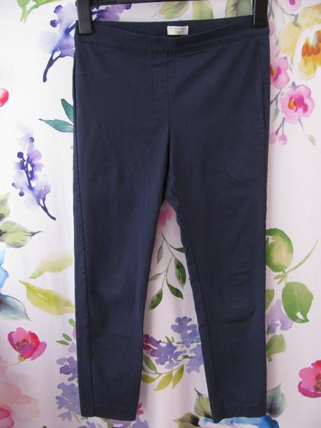 Elastické tmavě modré přiléhavé kalhoty, tchibo,38