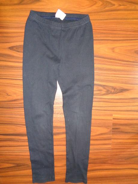 Tmavě modré legíny, yigga,146