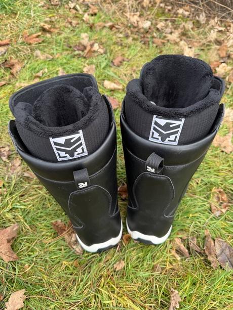 Nové pánské snowboardové boty raven- 44, 44