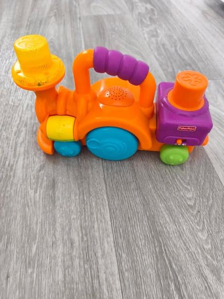 Fisher price zoo train,